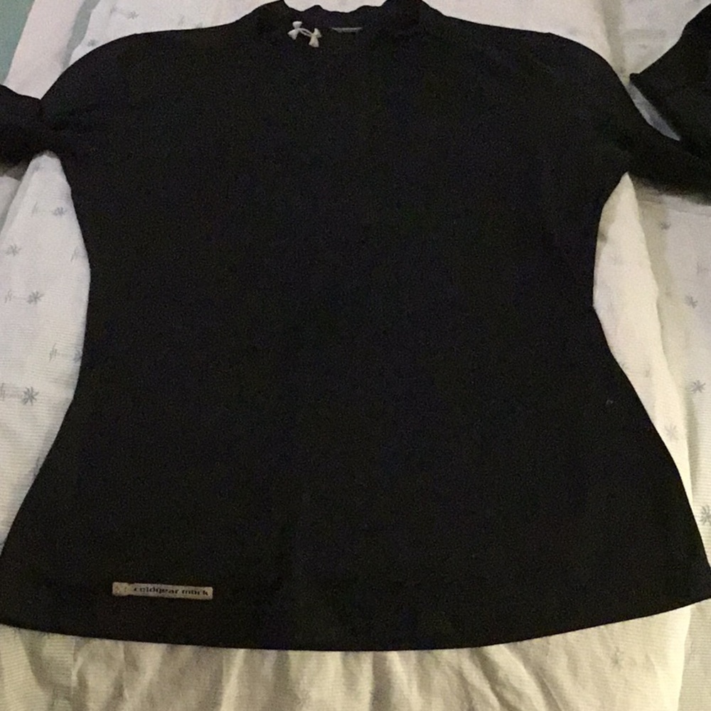 Bundle of 2 mock neck coldgear tops